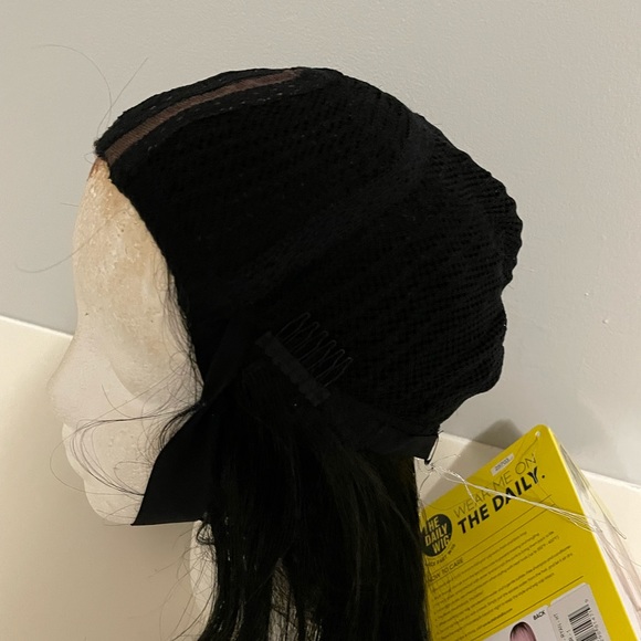 Outre Bob Wig, Middle Part, Color:1, Style:Ryan - Picture 9 of 13